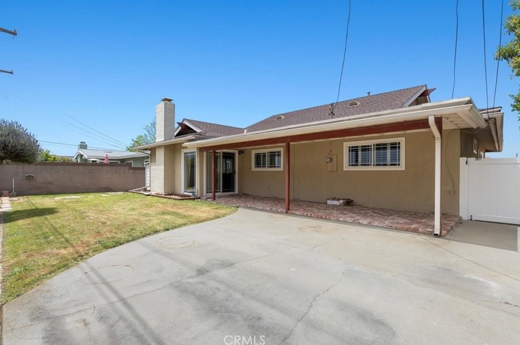 1968 235 Pl, Torrance CA  90501-6043 exterior