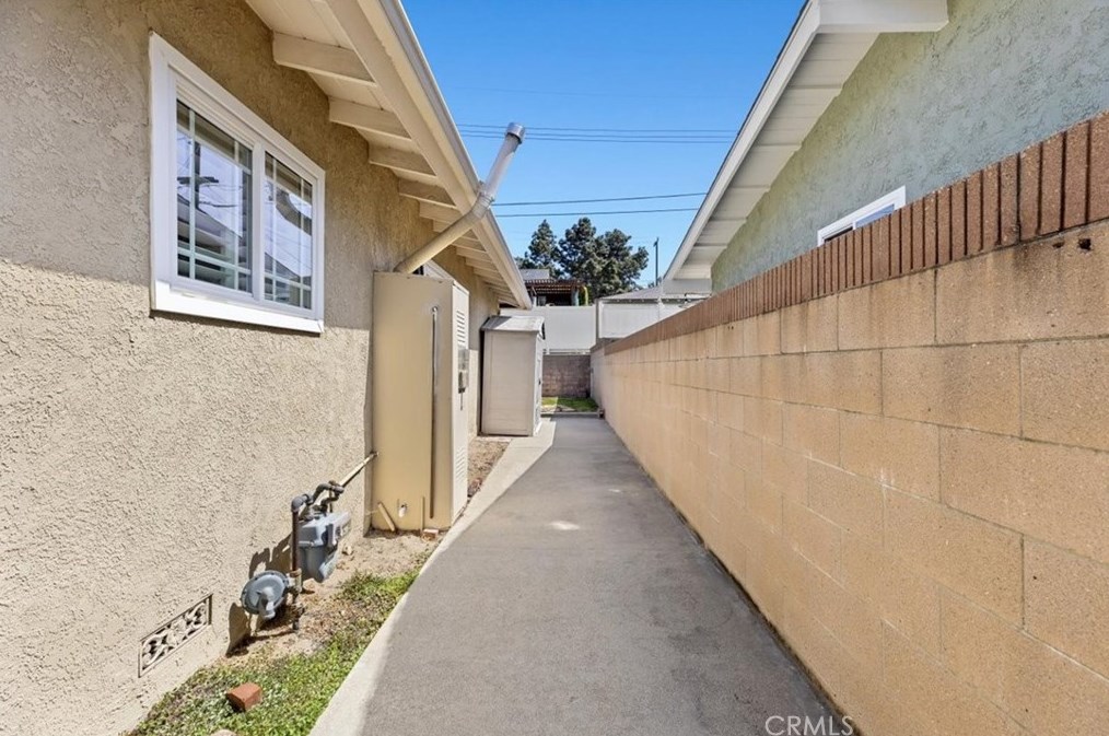 1968 235 Pl, Torrance CA  90501-6043 exterior