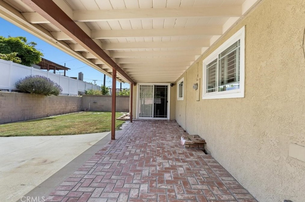 1968 235 Pl, Torrance CA  90501-6043 exterior