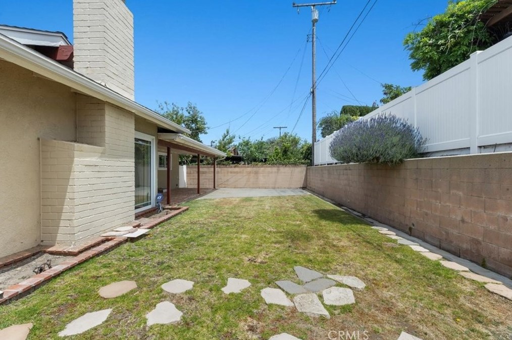 1968 235 Pl, Torrance CA  90501-6043 exterior