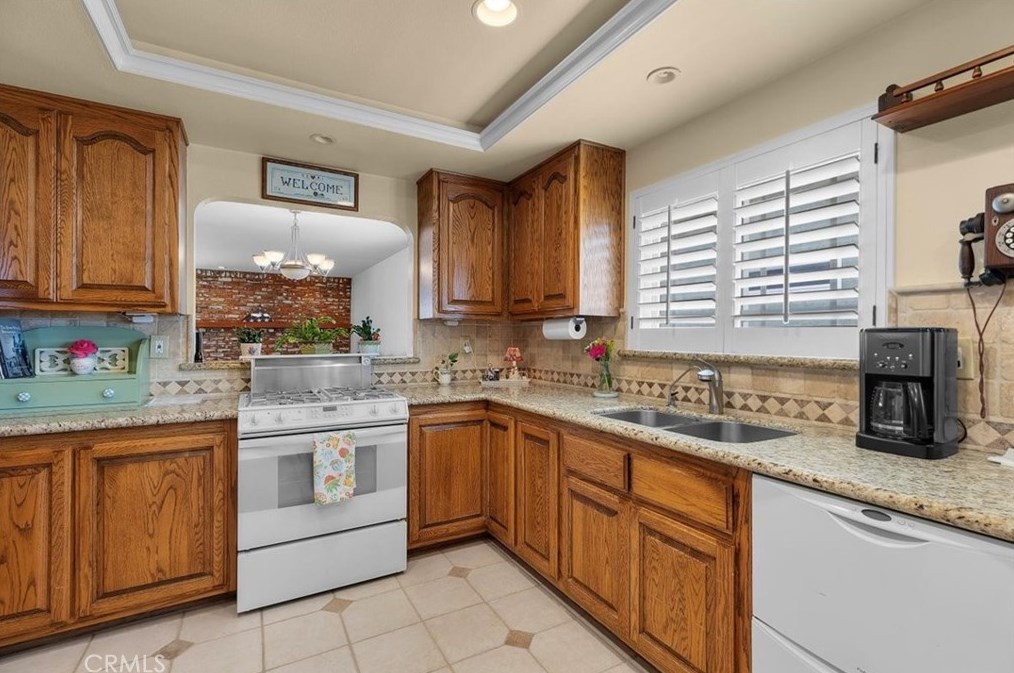 1968 235 Pl, Torrance CA  90501-6043 exterior