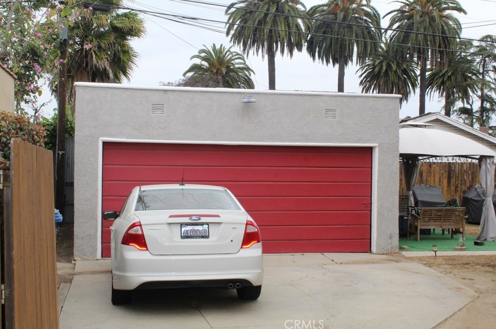 3435 75th St, Los Angeles, CA 90043-4925