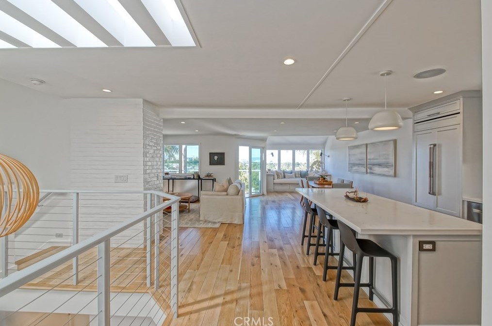 621 19th St, Manhattan Beach, CA 90266-2508