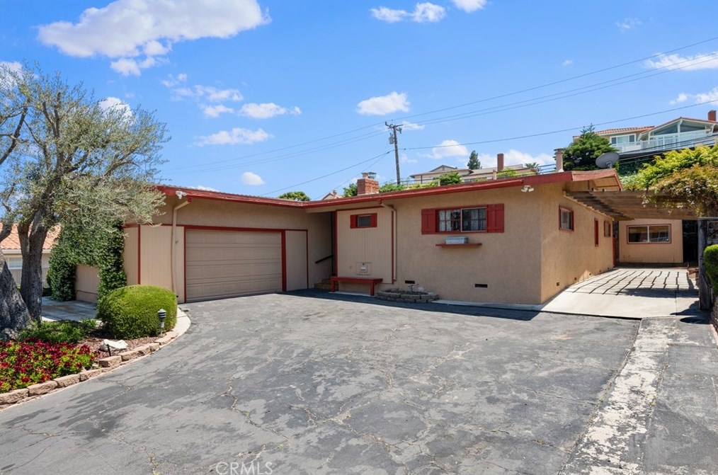 2030 Santa Rena Dr, Palos Verdes Estates, CA 90275-1412