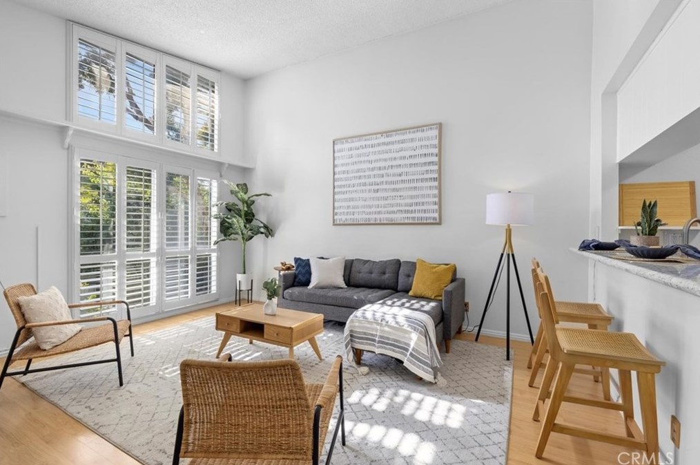 832 Coriander Dr, Torrance, CA 90502-3017