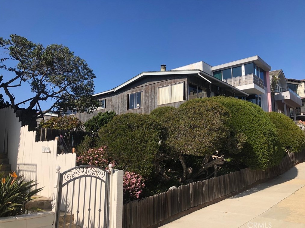 201 19th St, Manhattan Beach, CA 90266