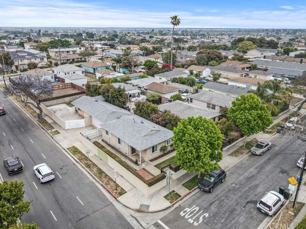 4761 W 169th St, Lawndale, CA 90260
