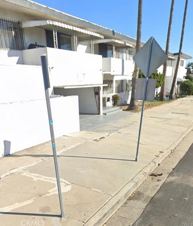 3617 60 St, Los Angeles CA  90047-1038 exterior