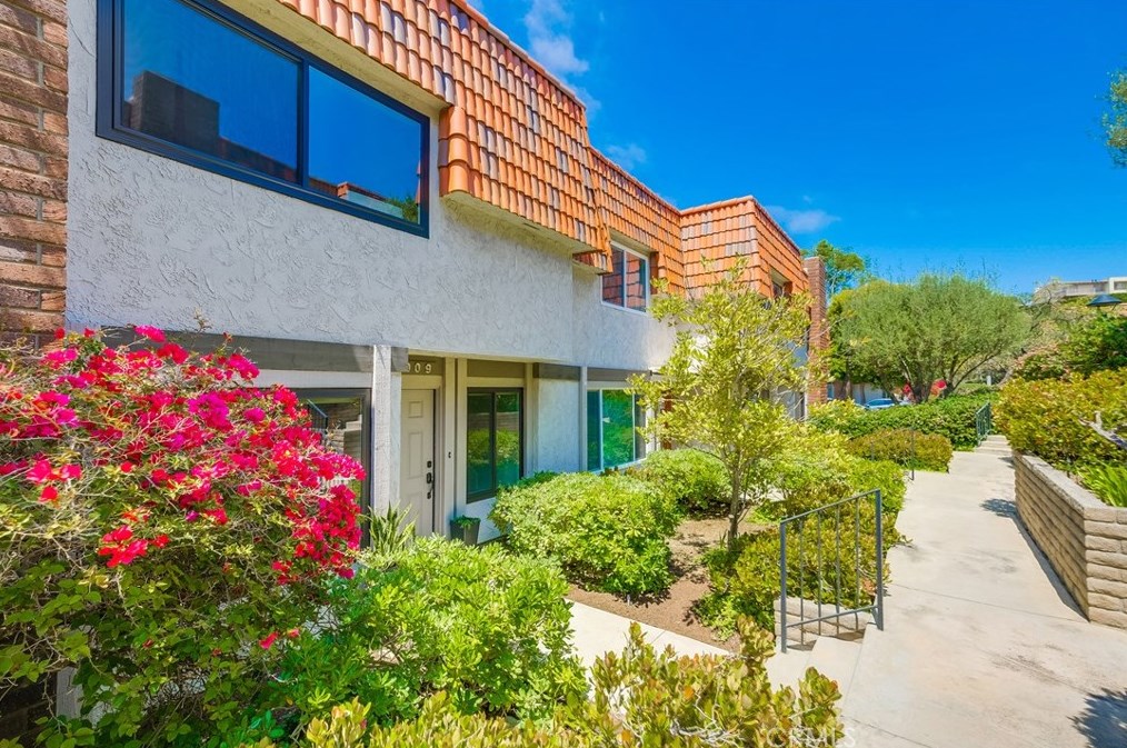 28009 Ridgebrook Ct, Palos Verdes Estates, CA 90275