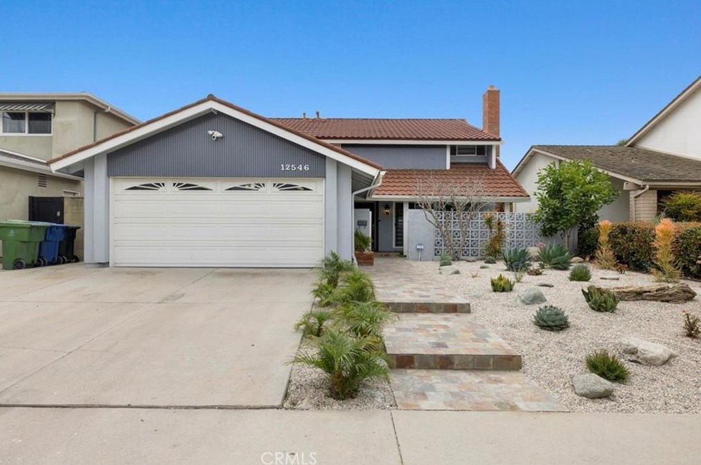 12546 Rosy Cir, Los Angeles, CA 90066-6927