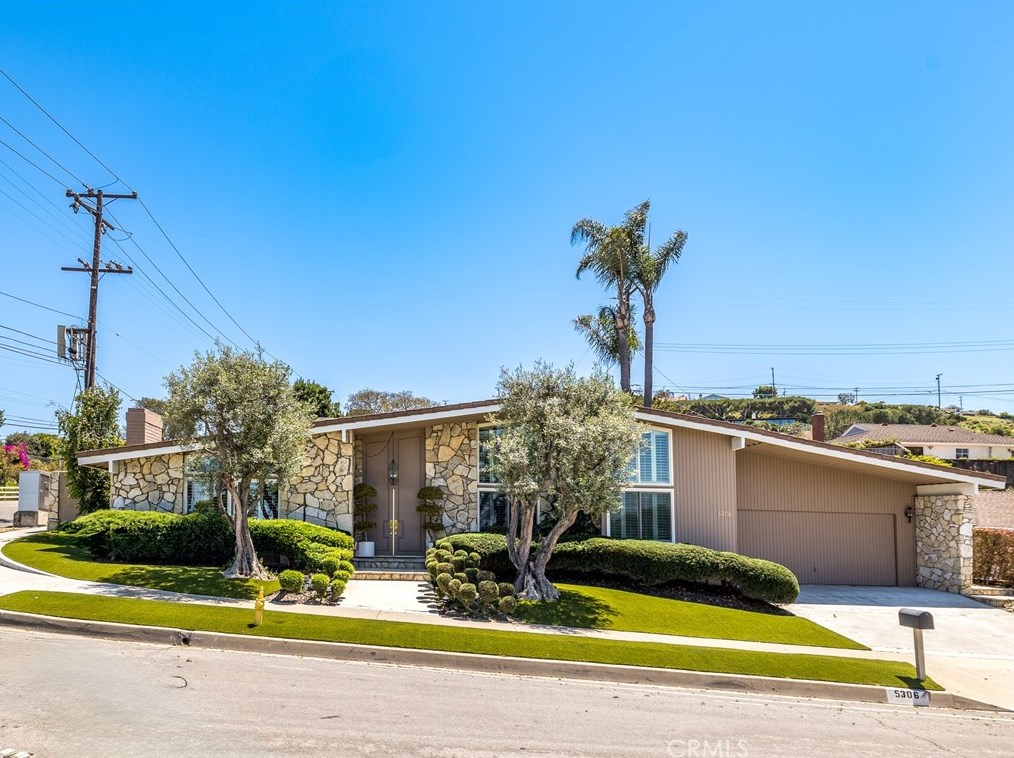 5306 Montemalaga Dr, Palos Verdes Estates, CA 90275