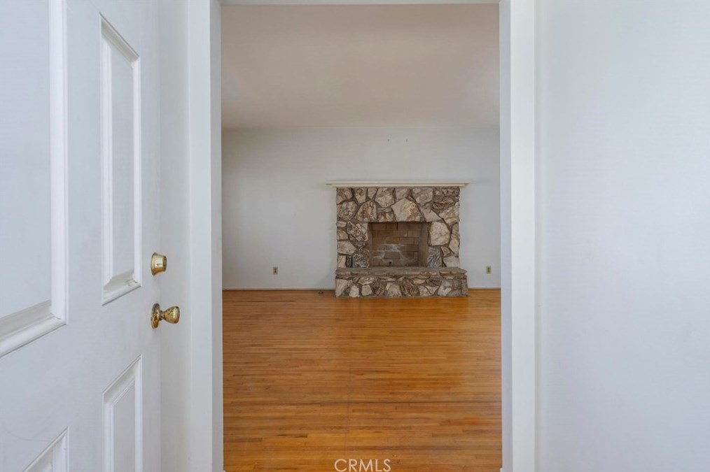 3840 Norton Ave, Los Angeles CA  90008-1943 exterior