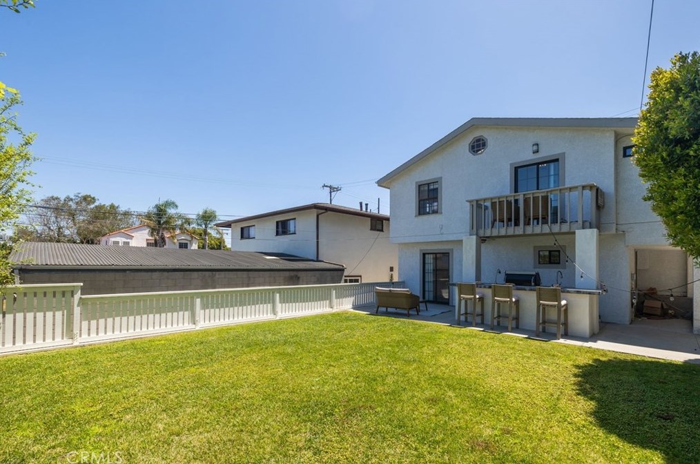 439 Lomita St, El Segundo CA  90245-4054 exterior