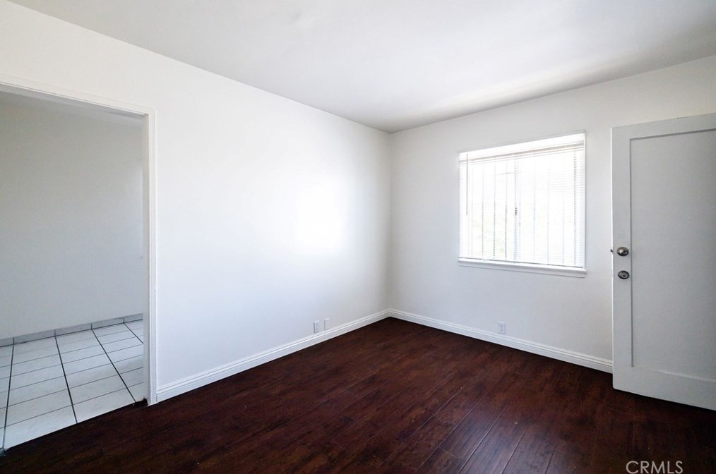 1629 37th St, Los Angeles, CA 90018-4524