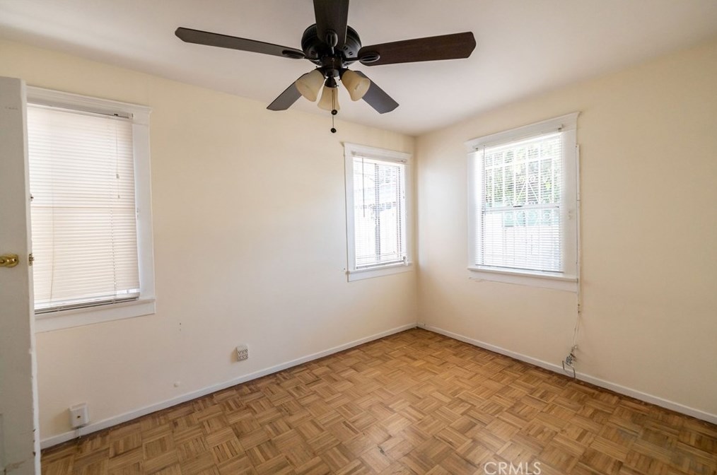 1629 37th St, Los Angeles CA  90018-4524 exterior