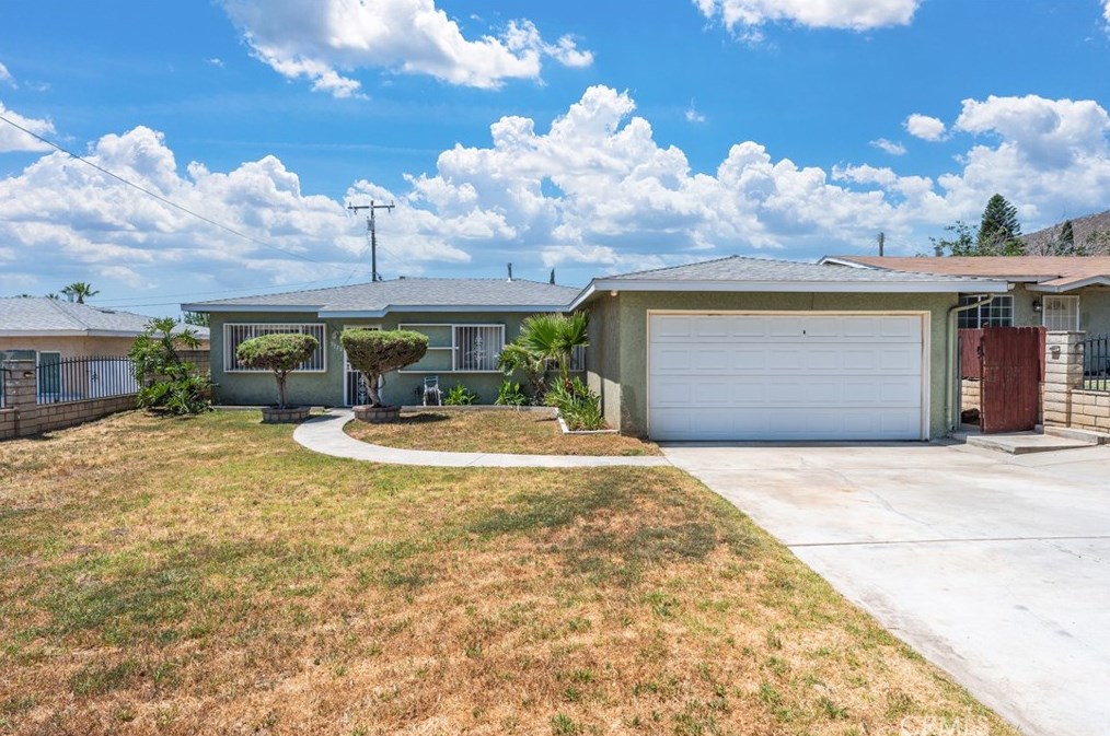 5772 28th St, Jurupa Valley, CA 92509