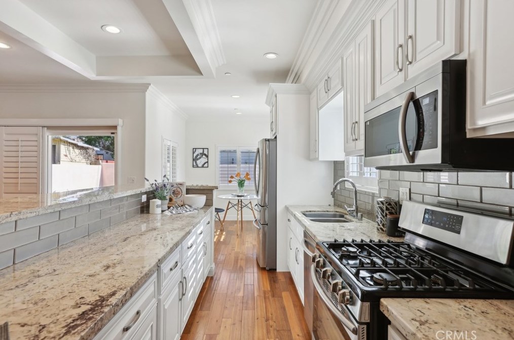 4235 59th Pl, Los Angeles CA  90043-3449 exterior