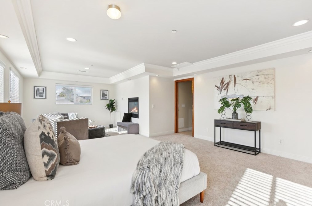 4235 59th Pl, Los Angeles CA  90043-3449 exterior