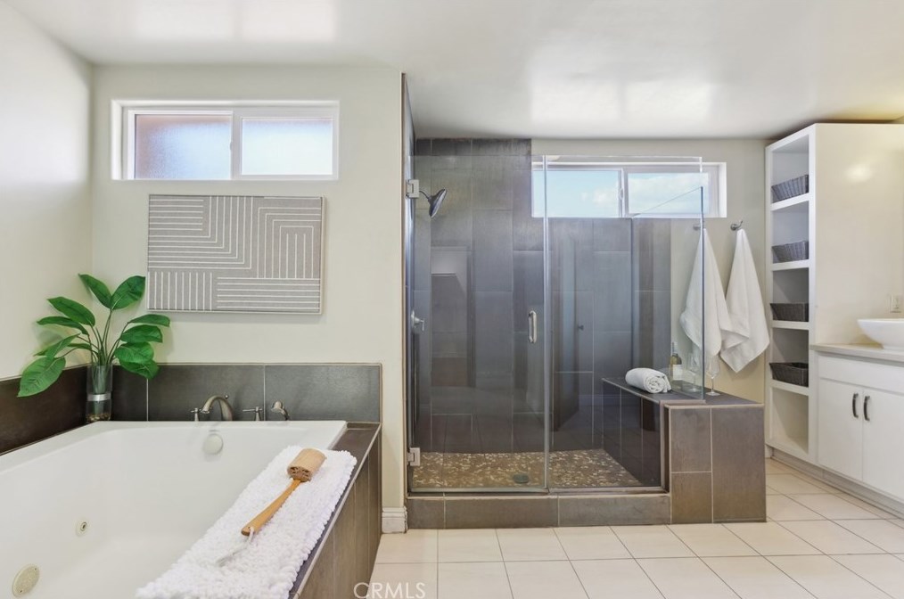 4235 59th Pl, Los Angeles CA  90043-3449 exterior