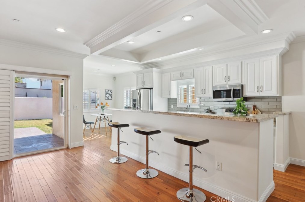 4235 59th Pl, Los Angeles CA  90043-3449 exterior