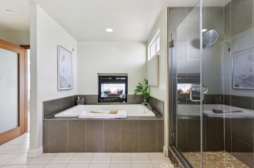 4235 59th Pl, Los Angeles CA  90043-3449 exterior