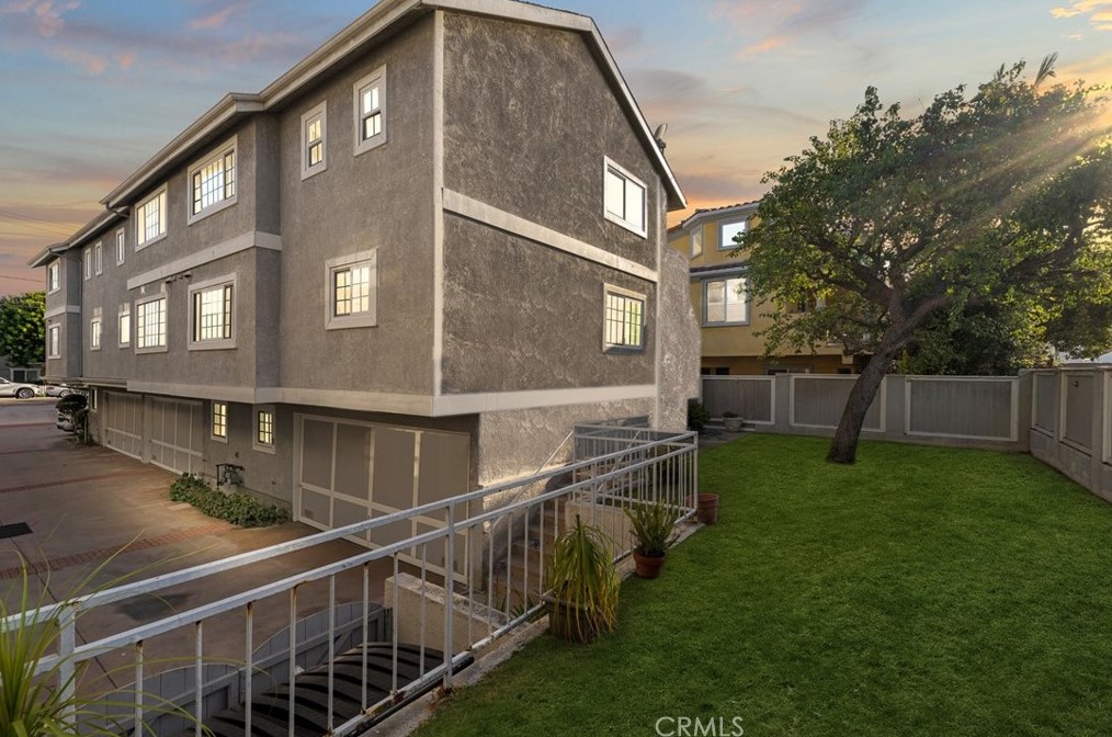 2607 Vanderbilt Ln #3, Redondo Beach, CA 90278
