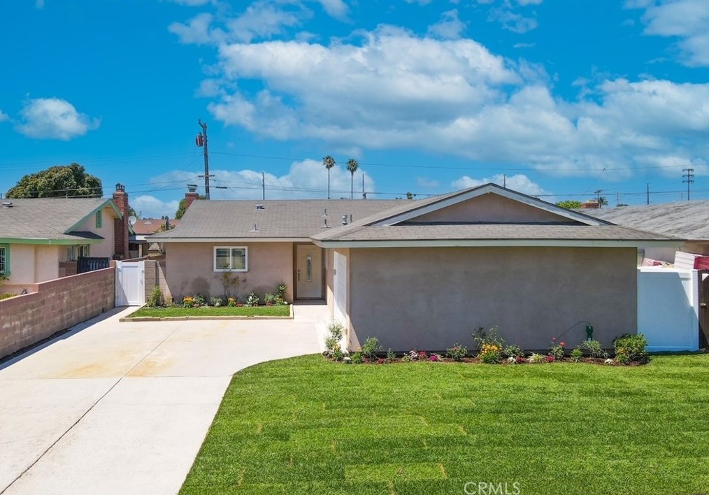 1823 E 215th St, Long Beach, CA 90745