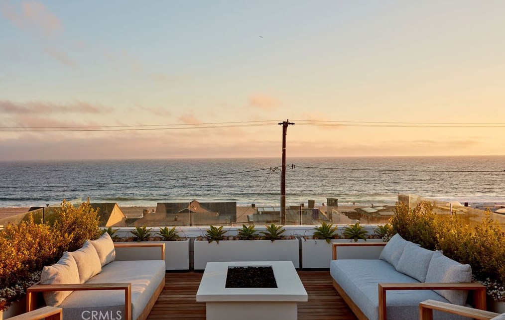 3112 Hermosa Ave, Hermosa Beach CA  90254-2330 exterior