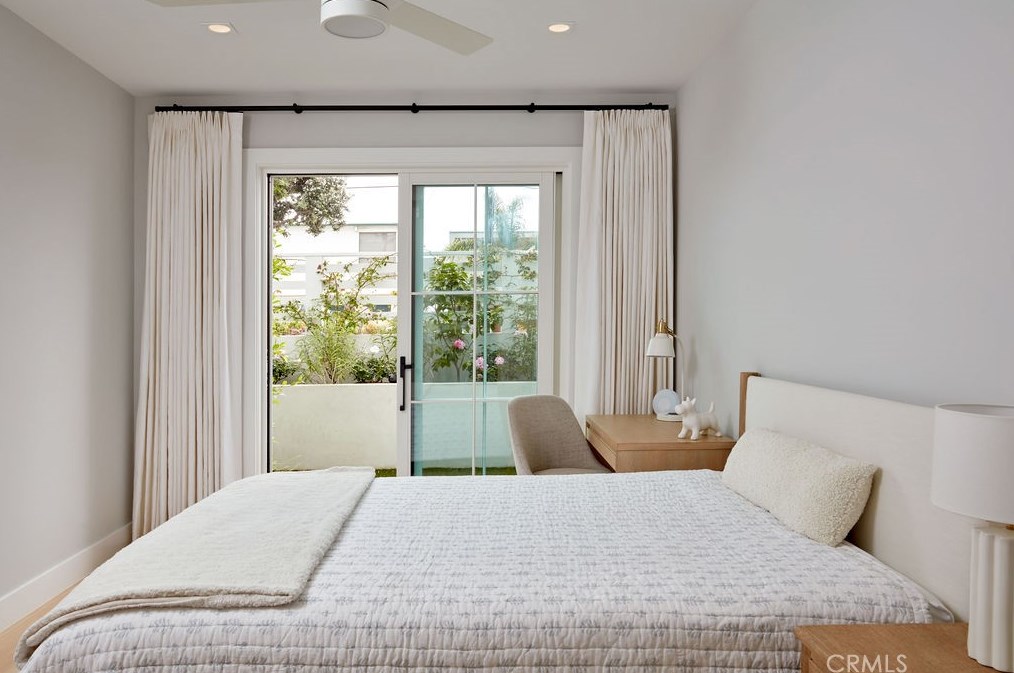 3112 Hermosa Ave, Hermosa Beach CA  90254-2330 exterior