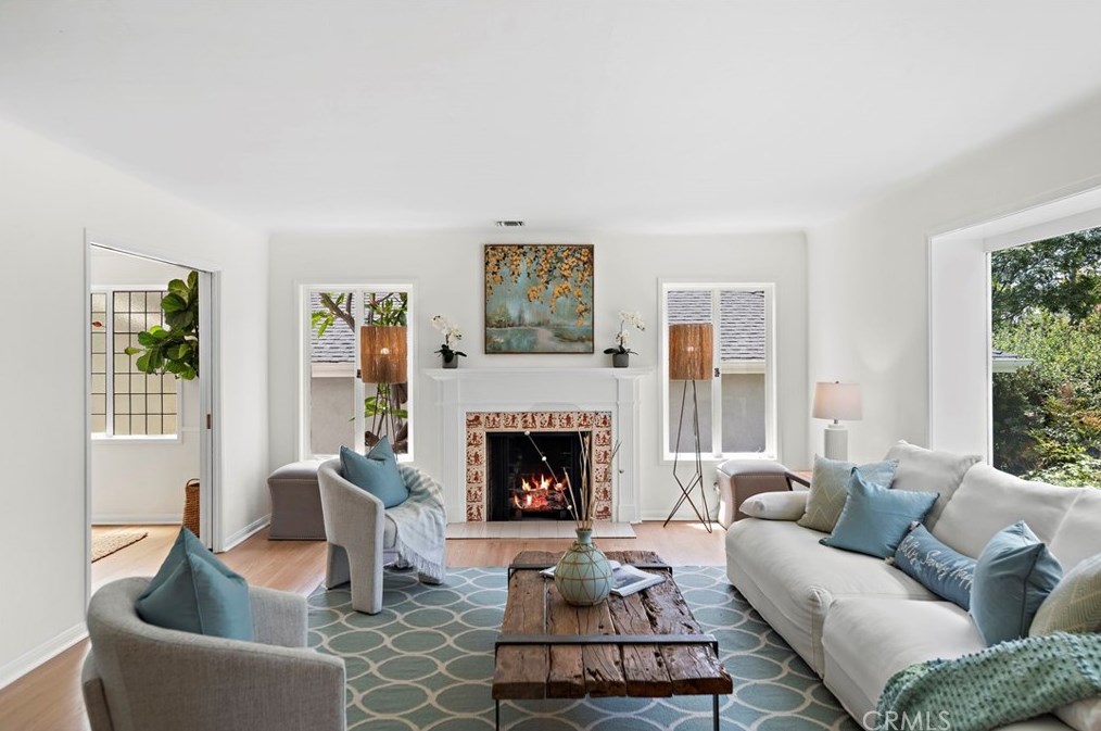 4022 Chestnut Ave, Long Beach CA  90807-3208 exterior