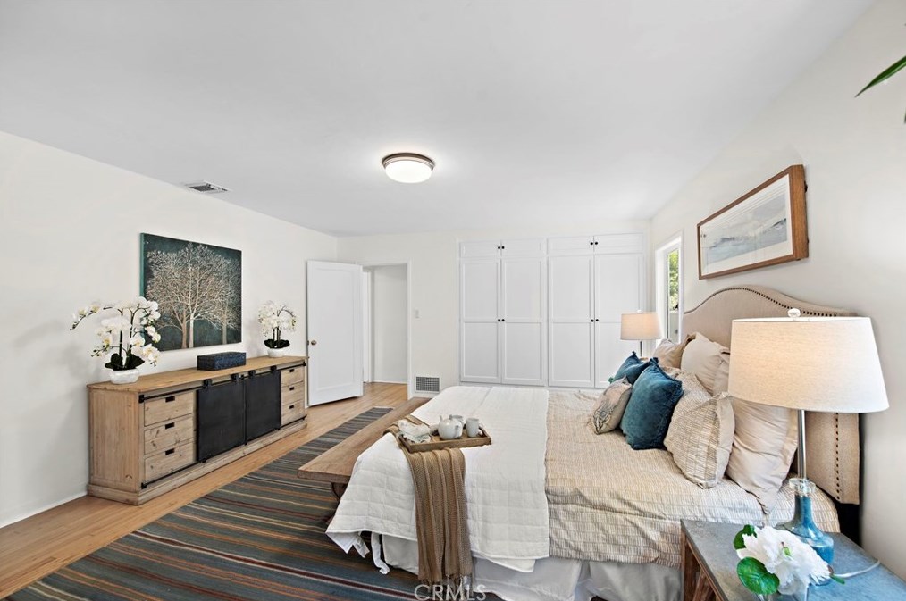 4022 Chestnut Ave, Long Beach CA  90807-3208 exterior