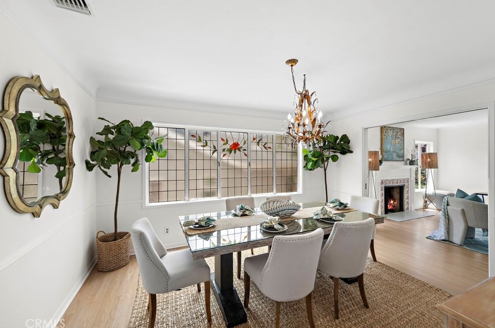 4022 Chestnut Ave, Long Beach CA  90807-3208 exterior