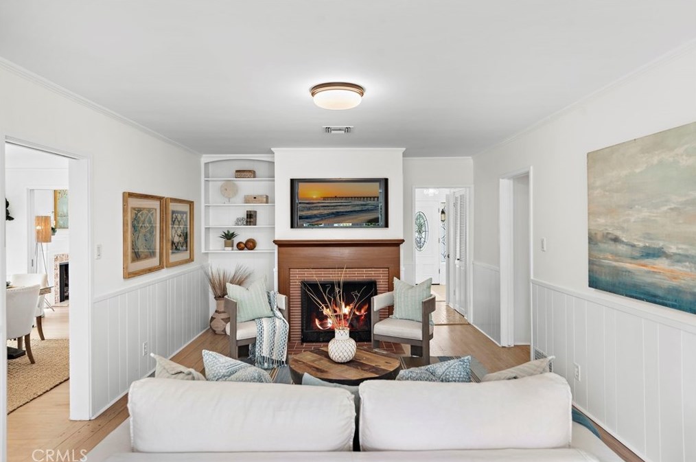 4022 Chestnut Ave, Long Beach CA  90807-3208 exterior