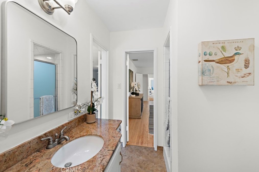 4022 Chestnut Ave, Long Beach CA  90807-3208 exterior