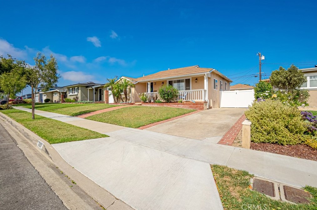 1028 Teri Ave, Torrance, CA 90503