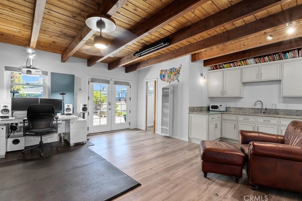 857 Maryland St, El Segundo CA  90245-2546 exterior