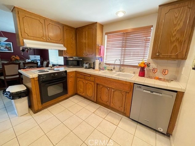 1432 E Gladwick St, Long Beach, CA 90746