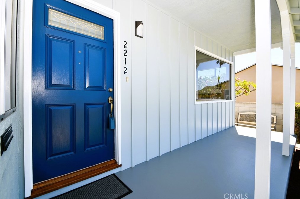 2212 Ripley Ave, Redondo Beach, CA 90278-5014