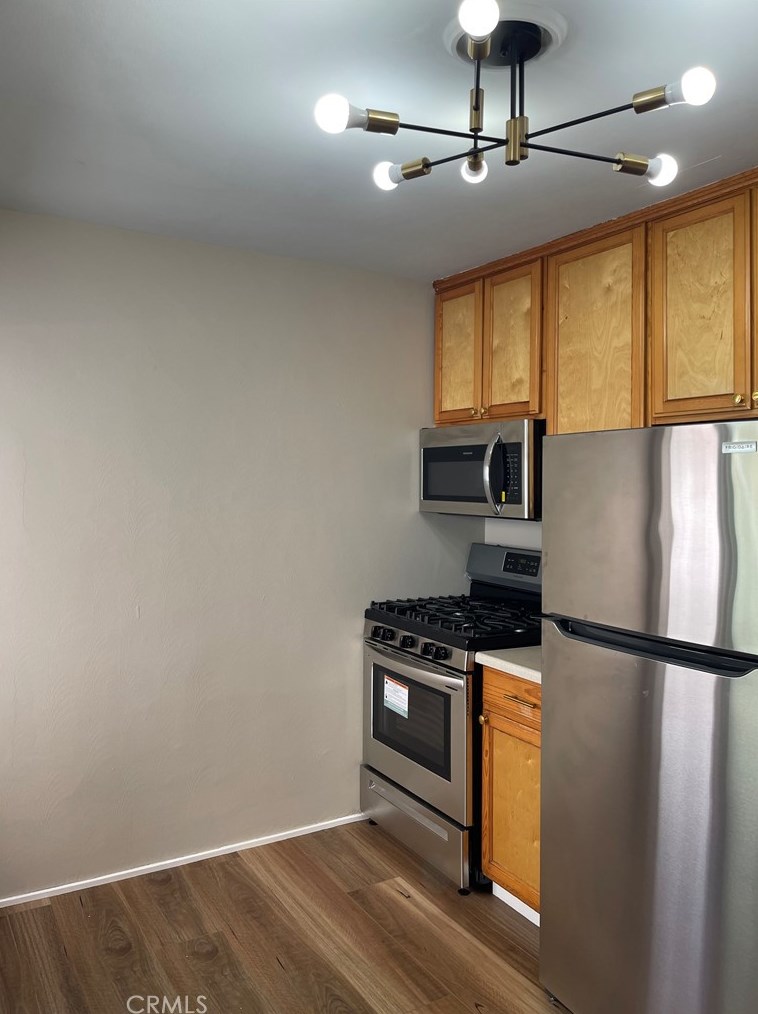 841 Penn St, El Segundo CA 90245-3025 exterior