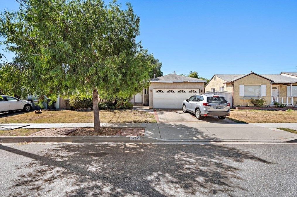 3742 176th St, Torrance, CA 90504-3305