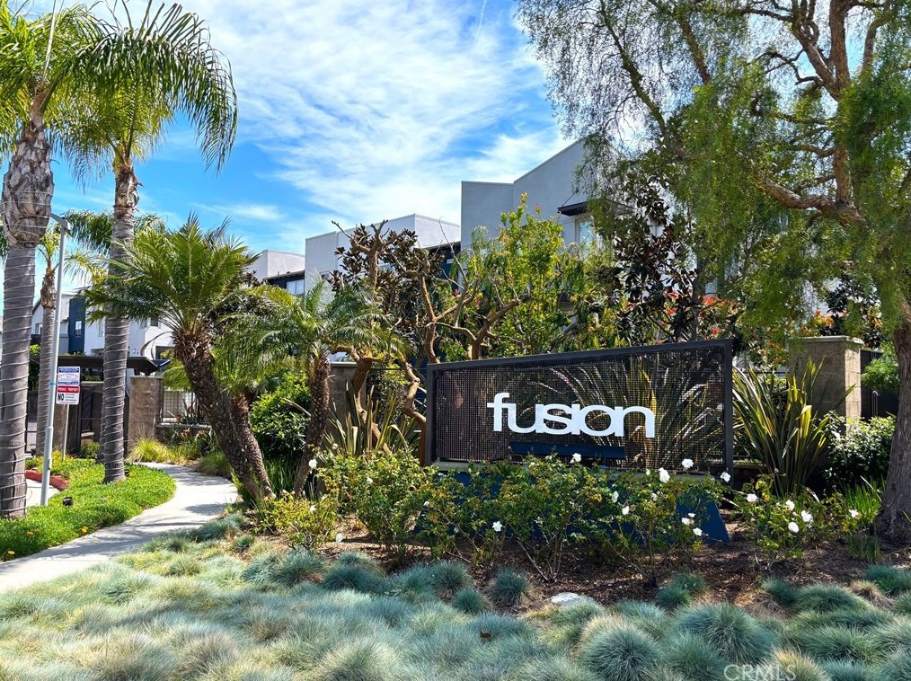 5404 149th Pl, Hawthorne CA  90250-9448 exterior