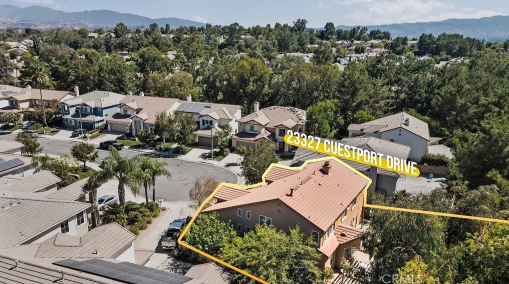 23327 Cuestport Dr, Santa Clarita, CA 91354-1926