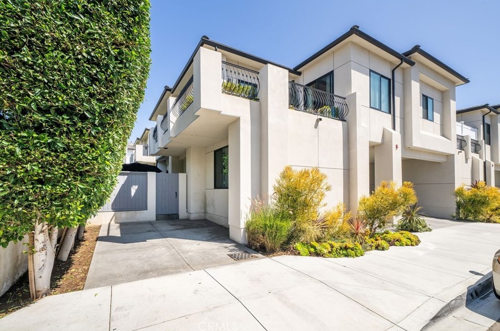 2204 Felton Ln, Redondo Beach, CA 90278