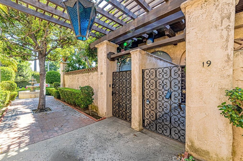 109 N Almansor St #19, Alhambra, CA 91801