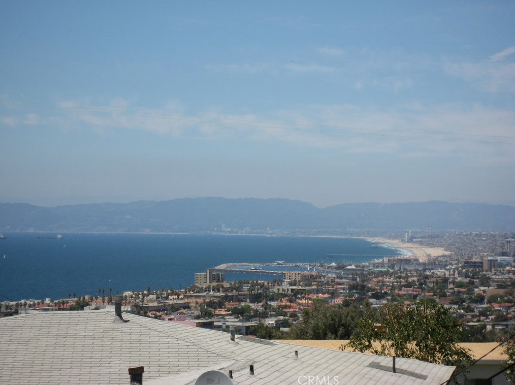 201 Via Colusa, Redondo Beach, CA 90277