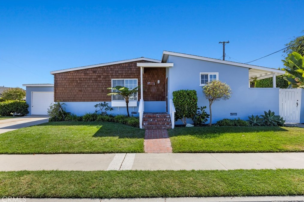 2260 W 237th St, Torrance, CA 90501