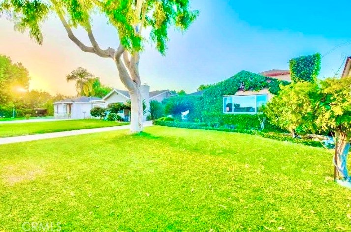 9829 Hallwood Dr, Temple City, CA 91780