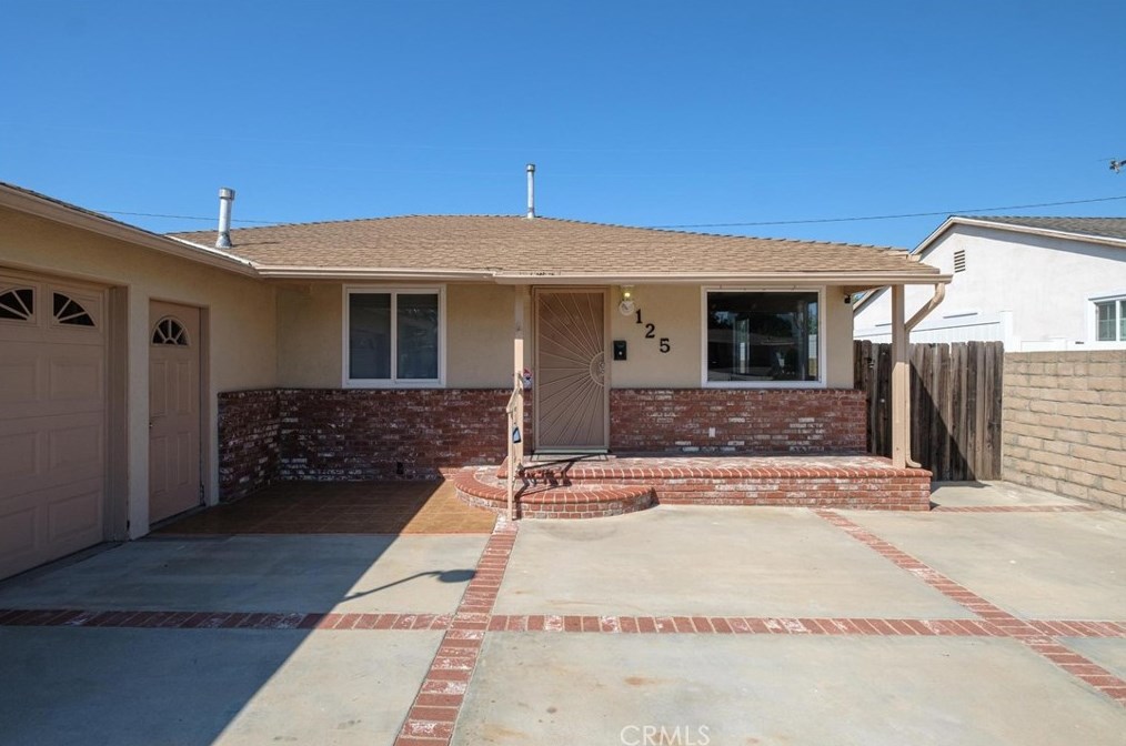 125 W 224th Pl, Long Beach, CA 90745