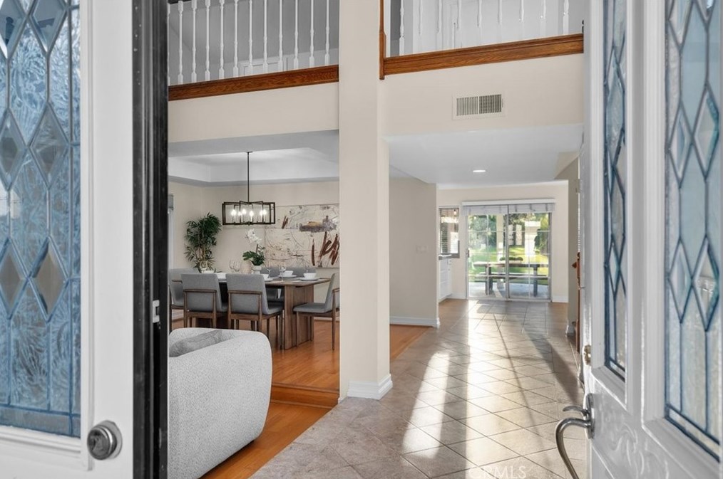 11963 Nugent Dr, San Fernando, CA 91344