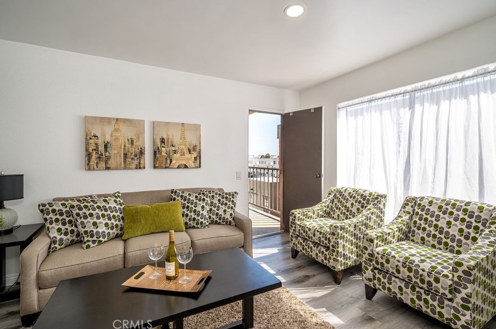 225 W 6th St #510, Long Beach, CA 90802